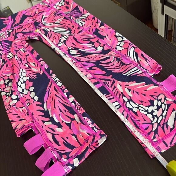 Lilly Pulitzer luxletic cropped leggings a jungle in here print - Picture 8 of 12